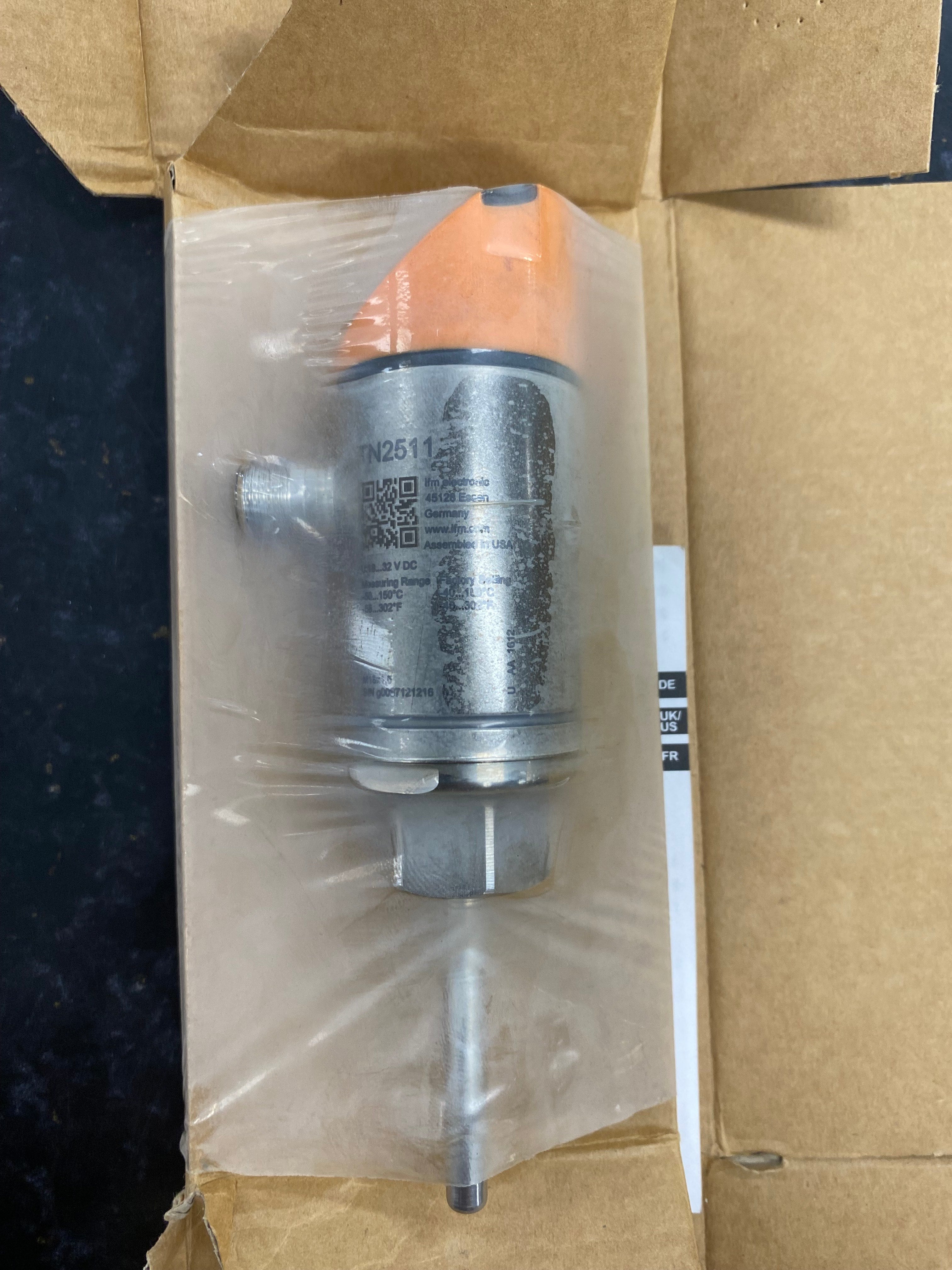 IFM Temperature sensor with display TN2511