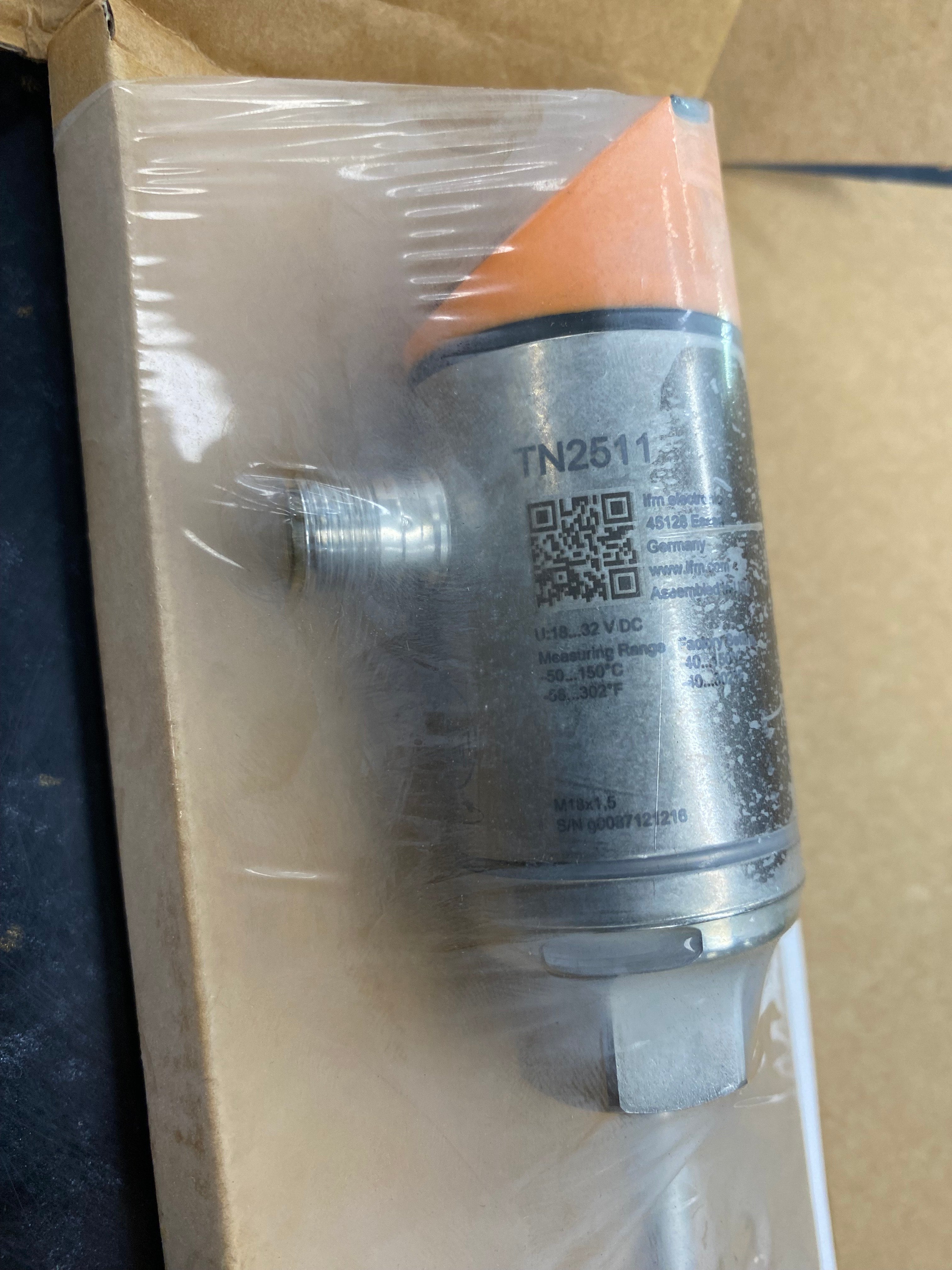 IFM Temperature sensor with display TN2511